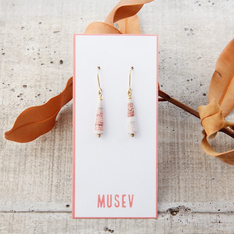 [small roll paper hand made / paper art / jewelry] skin pattern small awl earrings - Earrings & Clip-ons - Paper Pink