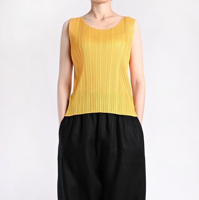 pleated clothes - Women's Tops - Cotton & Hemp Orange