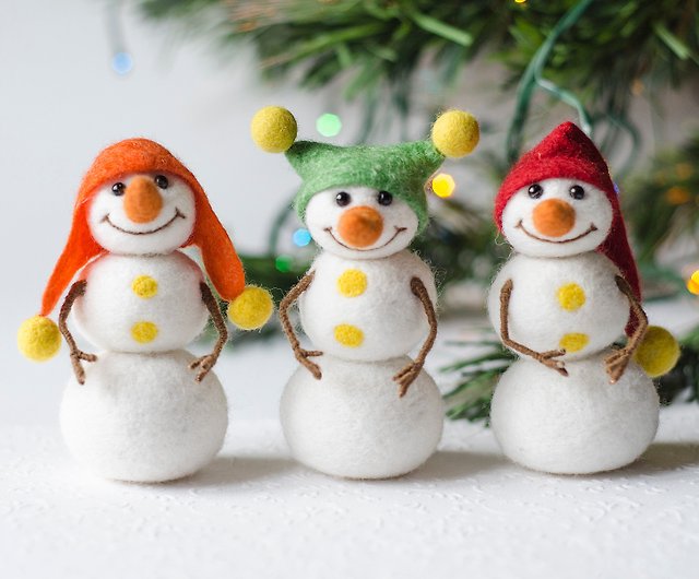 Set of 3 Handmade Felted Snowman Decor Customized Gift Christmas gift  wrapping - Shop NineCarpStudio Other - Pinkoi