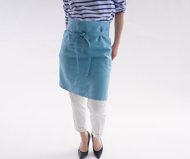 ベルギーリネン　両脇2ポケット ワークサロン エプロン/ブルー ポルスレーヌ z001c-bnp2 - 圍裙 - 棉．麻 藍色