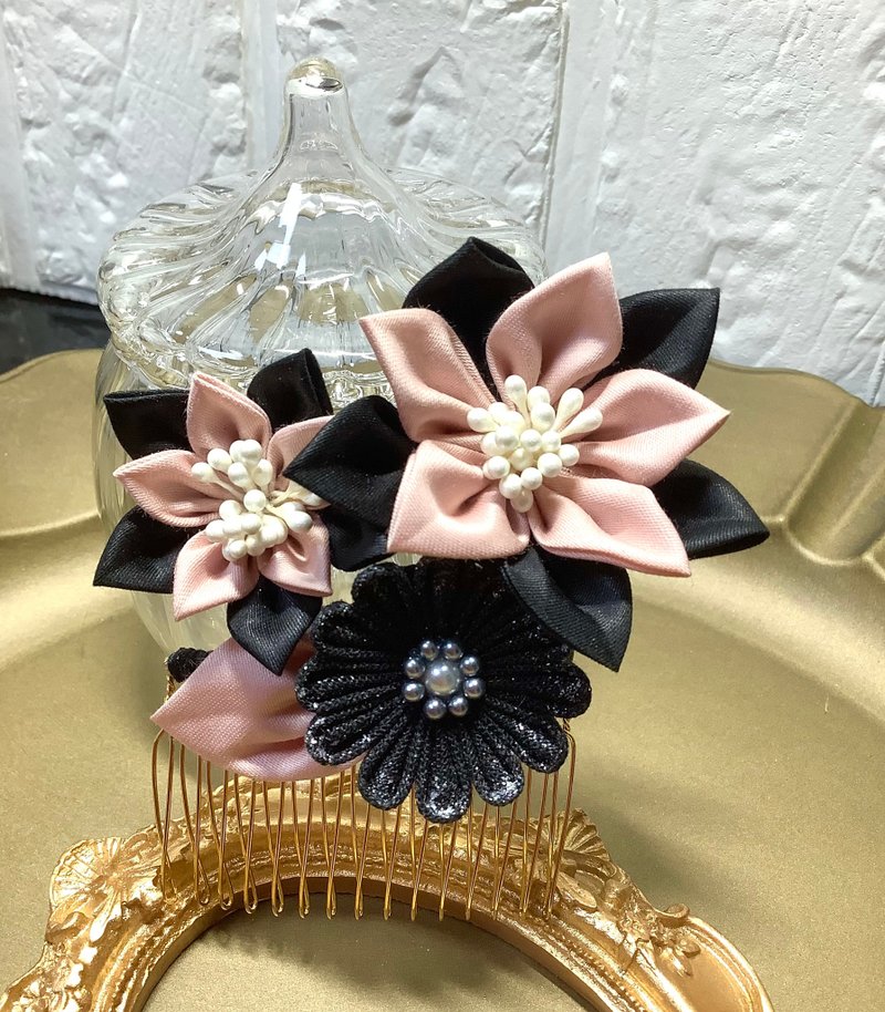 Tsumami-zaiku　Tsumami work　hair accessory　hair ornaments　hairpin　pink & black - เครื่องประดับผม - ผ้าฝ้าย/ผ้าลินิน สึชมพู