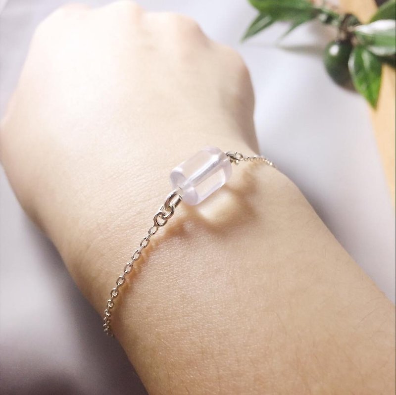 MH sterling silver natural stone series _ love messenger (pink crystal bracelet) - สร้อยข้อมือ - เครื่องเพชรพลอย สึชมพู