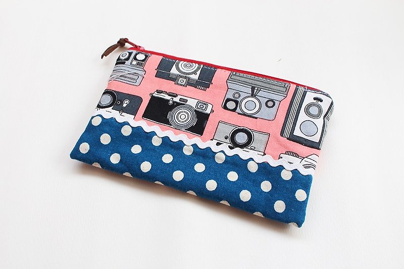 Camera pattern zipper cosmetic bag / purse phone package admission package - Toiletry Bags & Pouches - Cotton & Hemp 