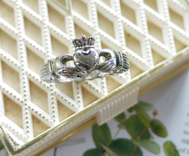 西洋アンティークジュエリー】スコットランドケルト風クラダシルバー