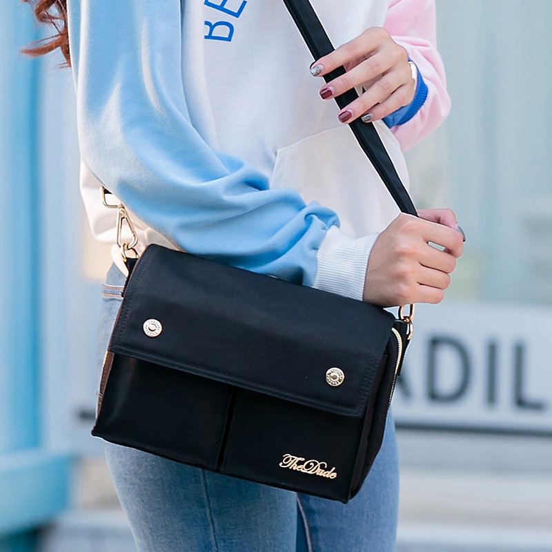 The Dude Brand Hong Kong girls oblique backpack dual shoulder bag Clutch Bags Ramble - Black - กระเป๋าคลัทช์ - วัสดุอื่นๆ สีดำ