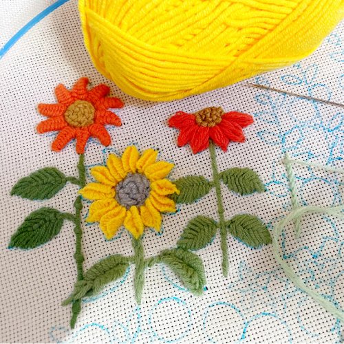 【春の花の立体刺繍】葵の花/ホームデコレーション/壁掛け