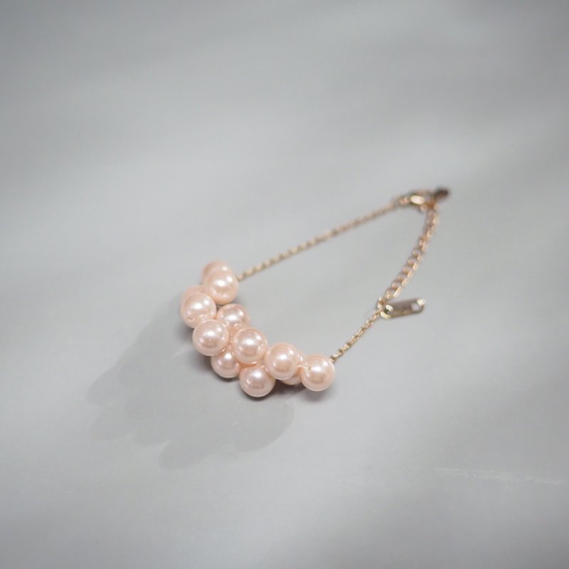 FALALALALA ROSE GOLD PEARL BRACELET | CLOUD SHAPE - สร้อยข้อมือ - ไข่มุก สึชมพู