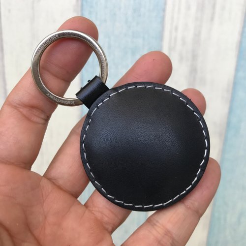 癒しの小物 赤い可愛いてんとう虫 手縫いレザーキーホルダー S