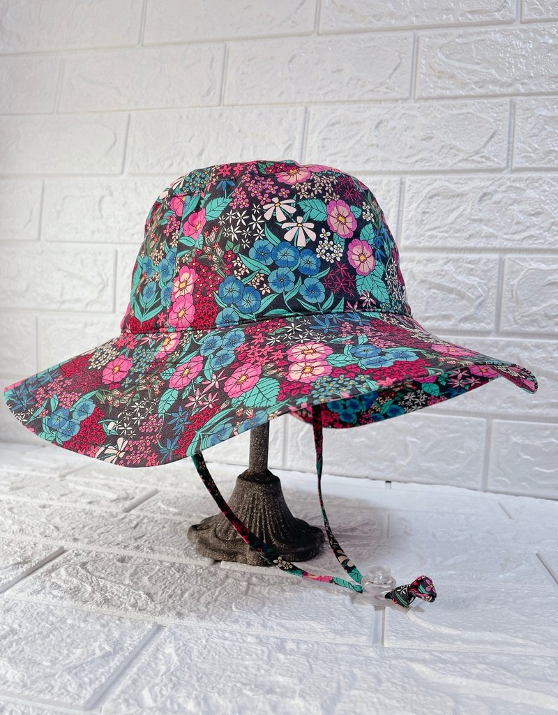 RARAKO-Handmade parent-child hats-Adult sun hats & children's fisherman hats-Flower painted black Japanese style flowers - Hats & Caps - Cotton & Hemp Multicolor