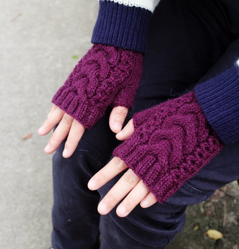 ChiChi Handmade-Purple Grape-Twisted Thumb Gloves - Gloves & Mittens - Wool Purple