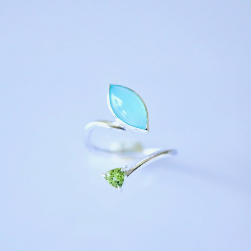 Chalcedony & Peridot Ring - แหวนทั่วไป - เครื่องเพชรพลอย สีน้ำเงิน