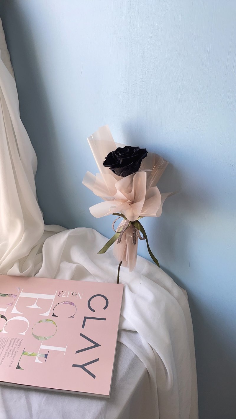 Preserved black rose bouquet - ช่อดอกไม้แห้ง - พืช/ดอกไม้ สีดำ