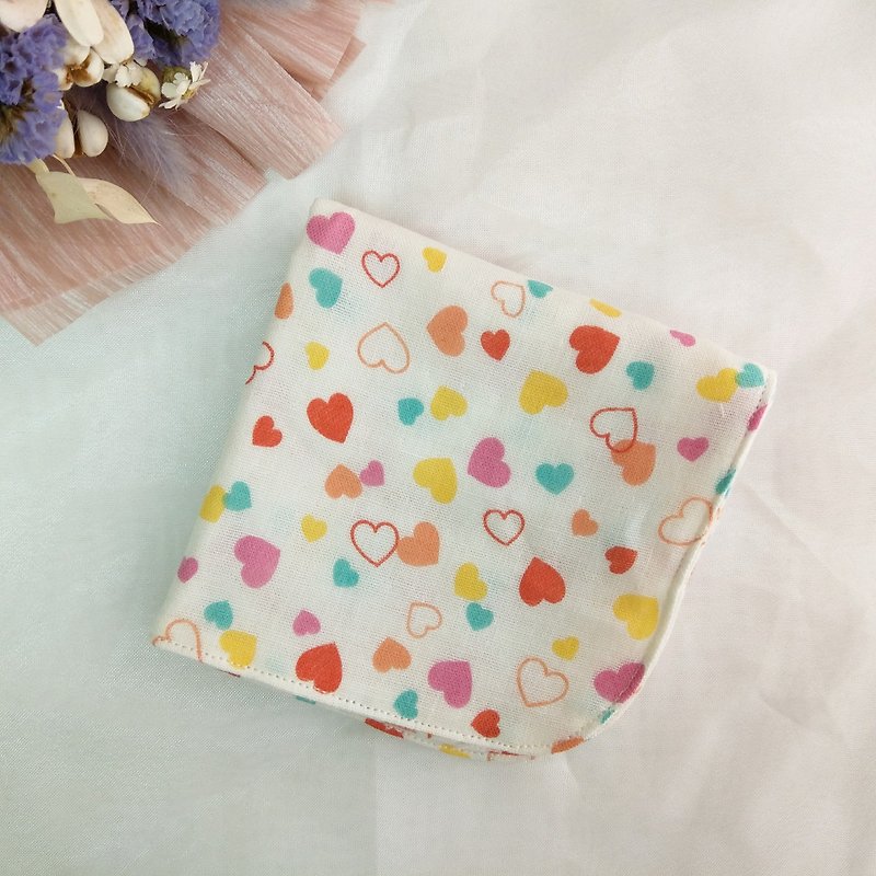 Little love. Double-sided Japanese quadruple yarn handkerchief (name can be embroidered) - ผ้ากันเปื้อน - ผ้าฝ้าย/ผ้าลินิน สึชมพู