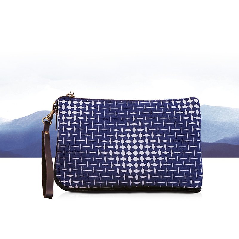 Zhuo Ye Lan Dye-Multi-function mobile phone bag - อื่นๆ - ผ้าฝ้าย/ผ้าลินิน สีน้ำเงิน