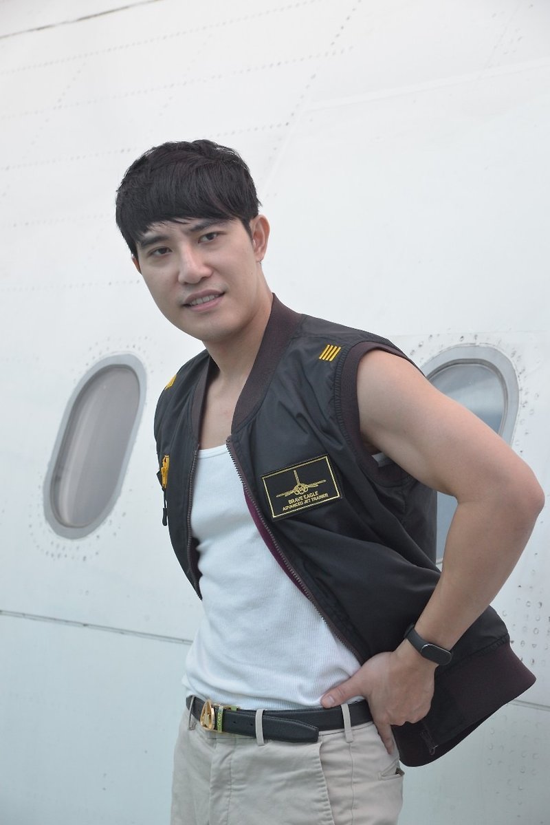 [Hanxiang Cultural and Creative] Captain style multi-functional reversible vest - เสื้อกั๊กผู้หญิง - ไฟเบอร์อื่นๆ 