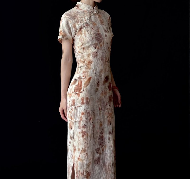 The new Chinese retro cheongsam - One Piece Dresses - Other Materials Multicolor