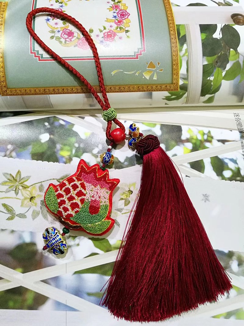 【原創飾品】石榴掛飾 - 吊飾/掛飾 - 其他材質 紅色