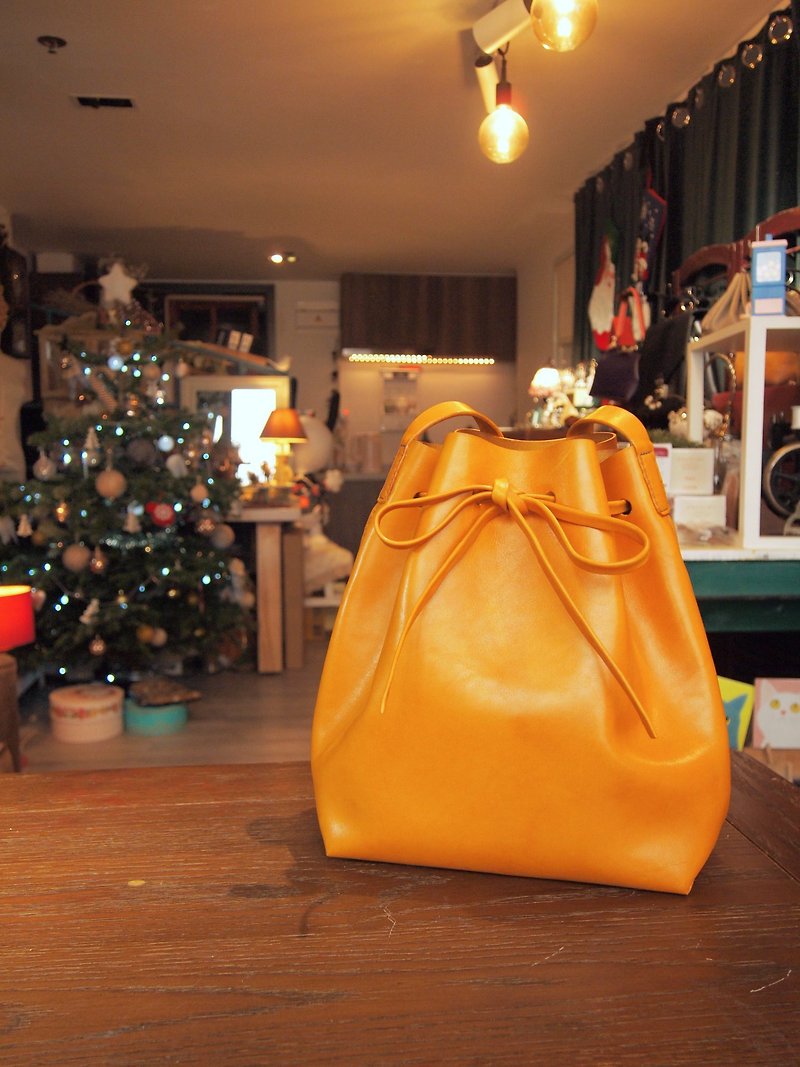 【Cubo Bolsa】Handmade Leather Ribbon Bucket Bag - Messenger Bags & Sling Bags - Genuine Leather Brown