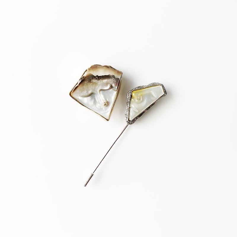 MEACHA - Face Series Pearl Brooch - Brooches - Shell 