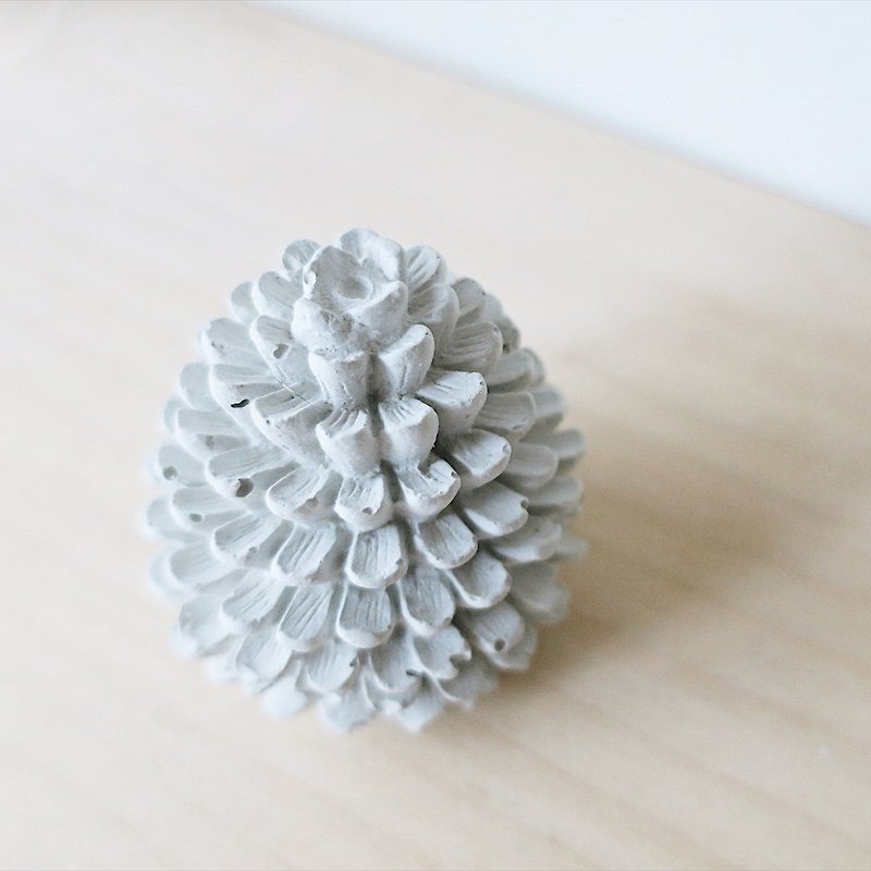 [Endorphin] Cement forest pine cones diffused / paperweight / decoration / gift - ของวางตกแต่ง - ปูน สีเทา