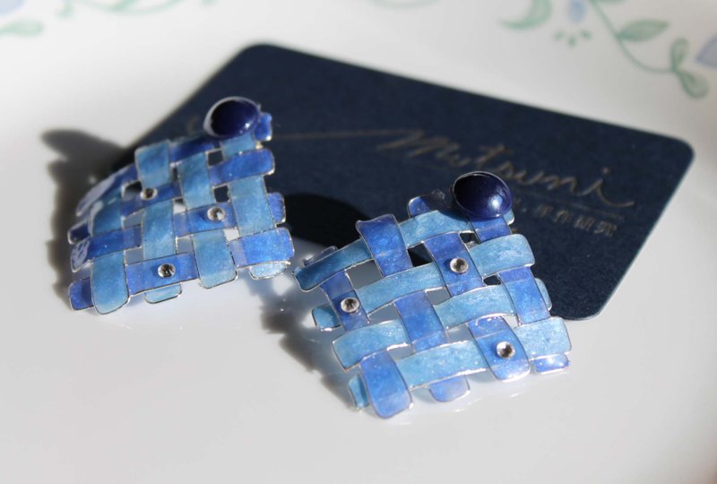 early spring blues - Earrings & Clip-ons - Resin Blue