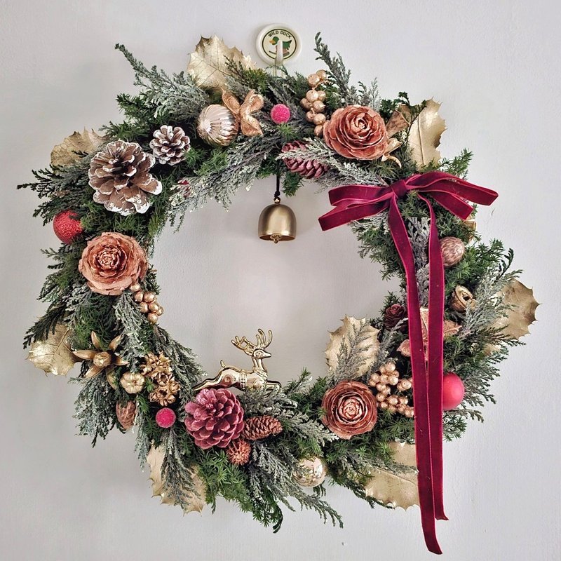 Bronze gold permanent cedar Christmas wreath - Dried Flowers & Bouquets - Plants & Flowers Red