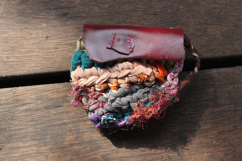 Eco-friendly reusable cloth coin purse - Plum - กระเป๋าถือ - หนังแท้ สีแดง