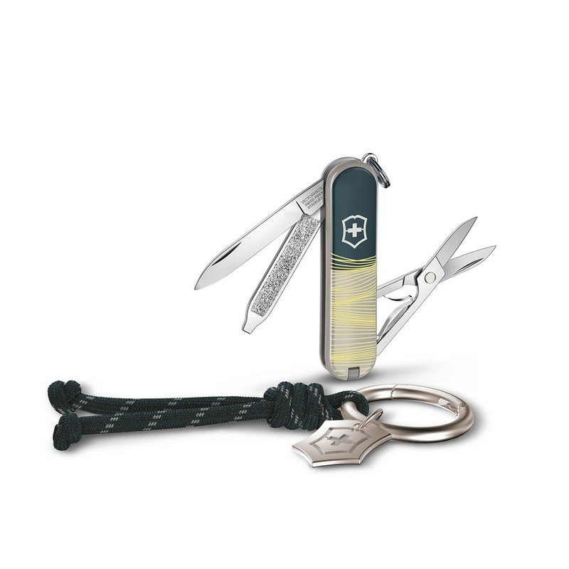 VICTORINOX Swiss Victorinox Swiss Knife Women's Series New York 0.6223.L223 - Camping Gear & Picnic Sets - Stainless Steel Multicolor