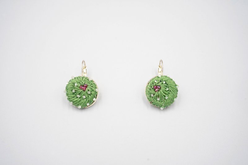 Handmade Embroidered earrings - ต่างหู - งานปัก สีเขียว