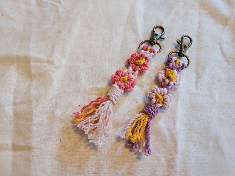 Small Daisy Blossom Knotted Rope Charm - Charms - Cotton & Hemp Multicolor