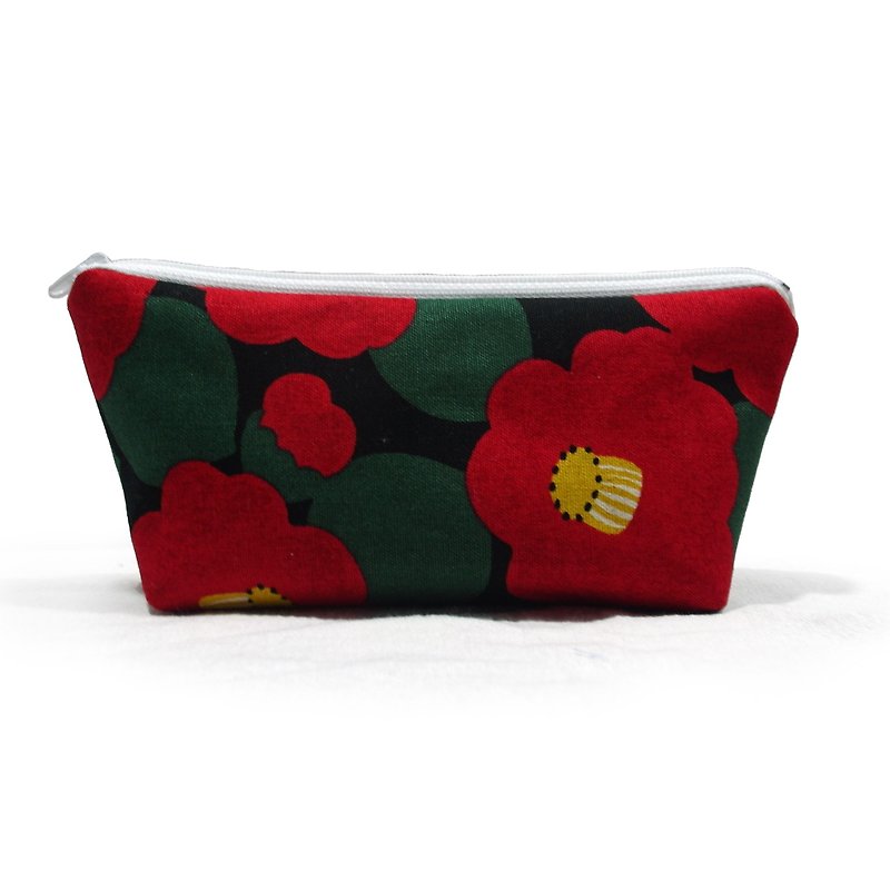 Flower under the Japanese cloth pencil case pencil case - Pencil Cases - Cotton & Hemp Red