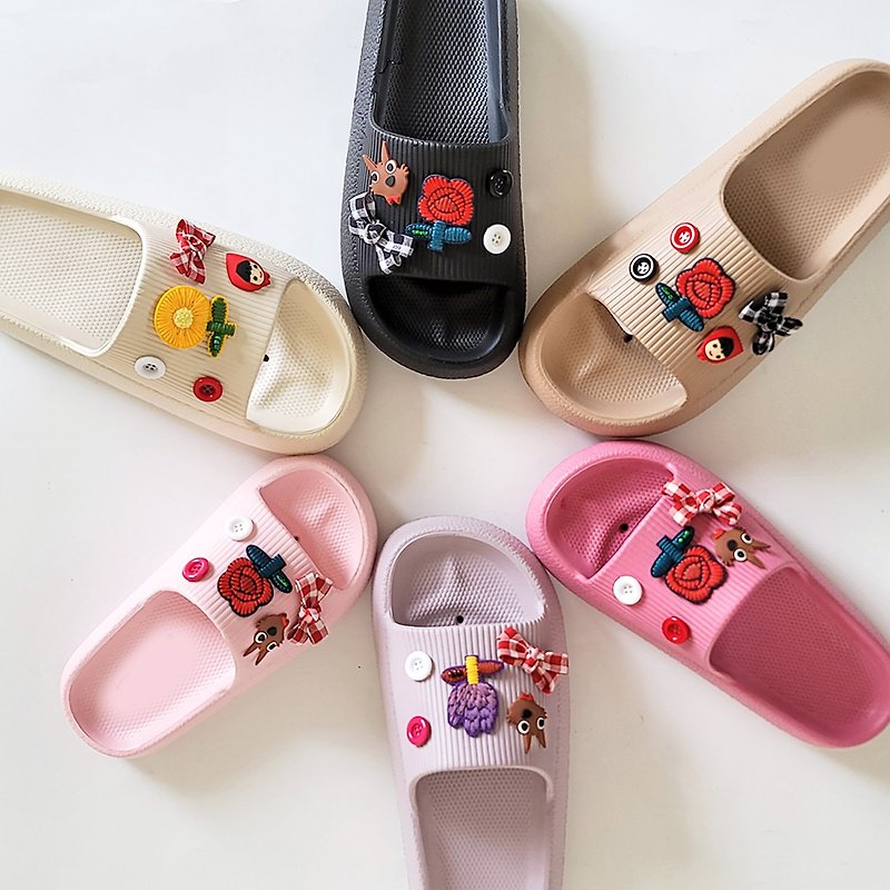 6 Colors Feast of Flowers Waterproof Thick-Soled Slippers/Parent-Child Shoes Little Red Riding Hood and the Big Bad Wolf Made in Taiwan Refurbished - รองเท้าแตะ - วัสดุกันนำ้ หลากหลายสี