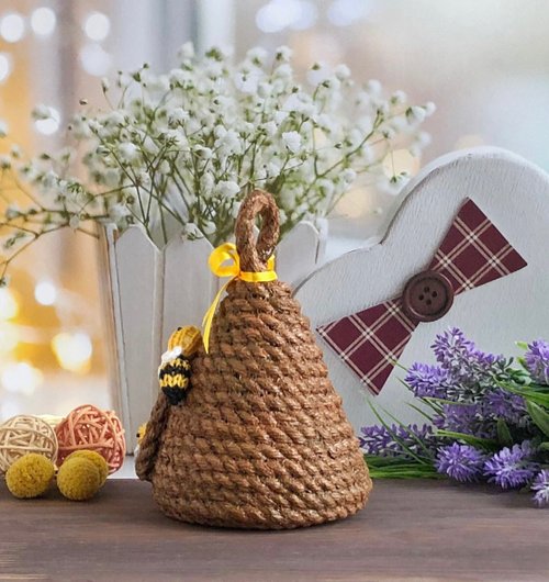 Bumble Beehive, Spring home decor farmhouse, Bumble bee decor - Shop  WorldAmiguruMe Stuffed Dolls & Figurines - Pinkoi