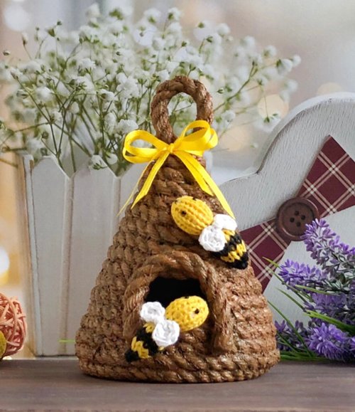 Bumble Beehive, Spring home decor farmhouse, Bumble bee decor - Shop  WorldAmiguruMe Stuffed Dolls & Figurines - Pinkoi