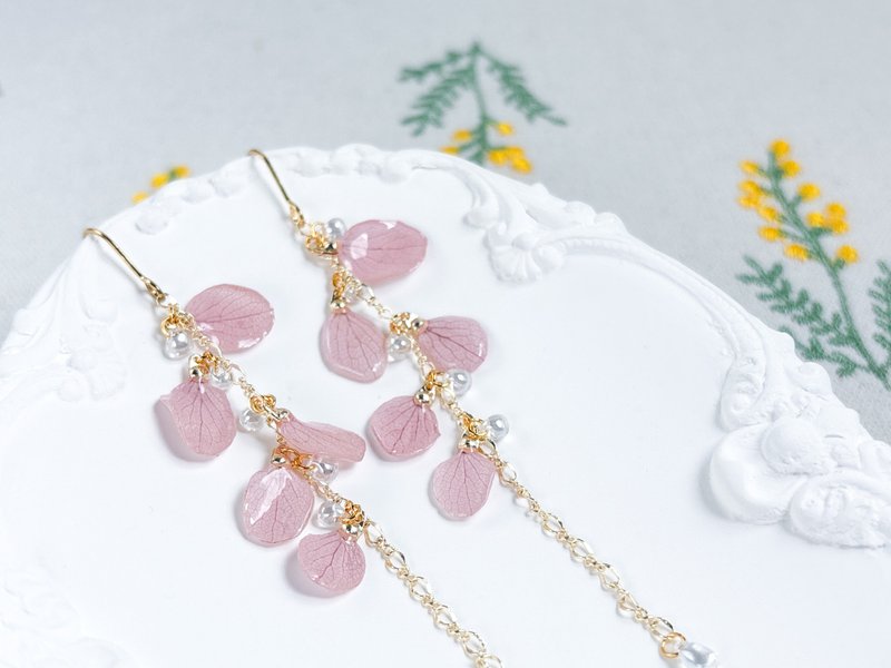 永生花-粉色流蘇花瓣婚禮耳環/耳夾 - 耳環/耳夾/耳骨夾 - 植物．花 粉紅色