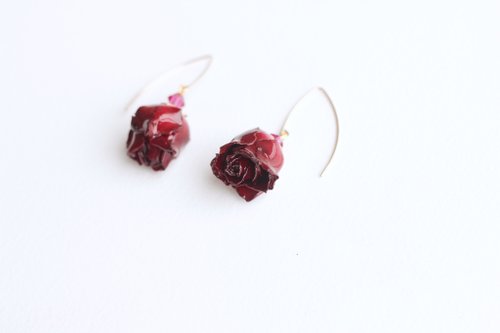 薔薇ピアス∗*゜/プリザーブドフラワー 薔薇ピアス∗*゜/プリザーブドフラワー