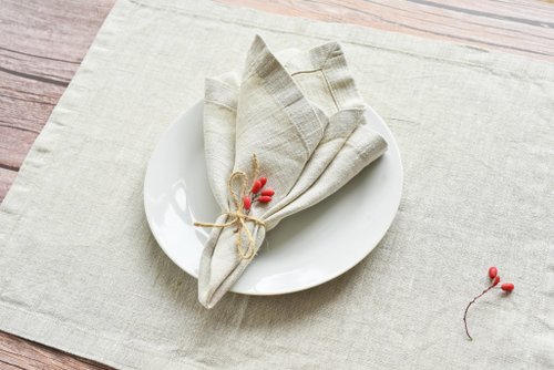 Linen placemats and napkins sets, Square placemats for table, Reusable  napkins - Shop Daloni Place Mats & Dining Décor - Pinkoi