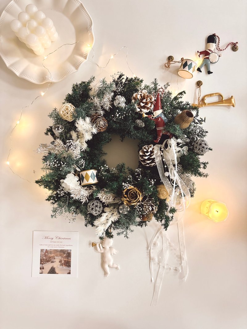 【聖誕禮盒】銀雪仙境永生雪松花圈 聖誕禮物 - 壁貼/牆壁裝飾 - 植物．花 多色