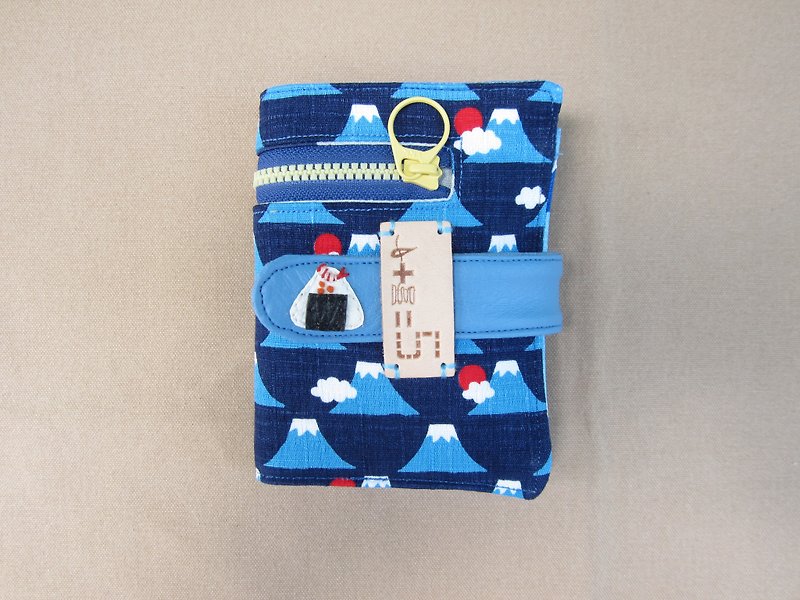 *1+1=5/櫻花蝦御飯糰深藍 布短夾* - 長短皮夾/錢包 - 其他材質 藍色