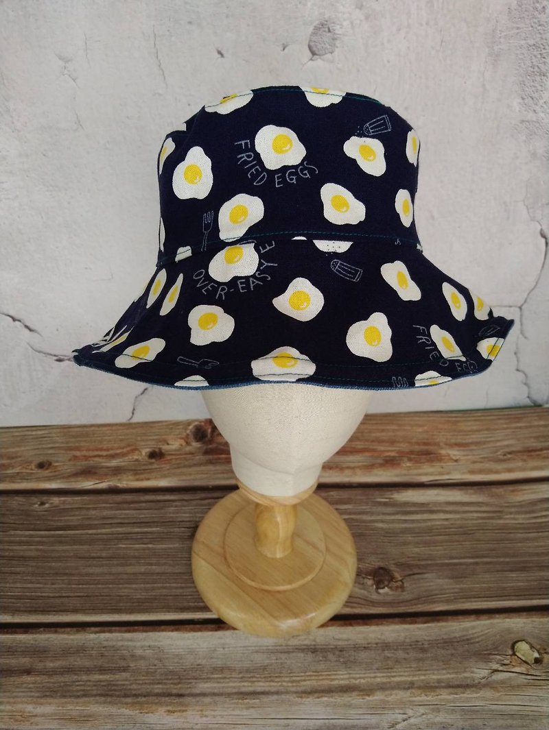棉．麻 帽子 藍色 - 吱吱札札/手工雙面漁夫帽-滿滿荷包蛋給你好元氣(藍)