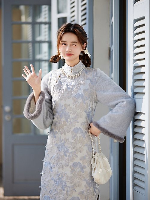 Retro Stitching Long-Sleeved Dress: Korean Medium-Length A-line Design with  Fake Two-Piece Style for Women - Wholesale Available