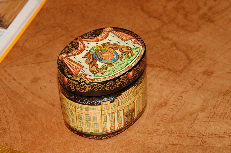 Yusupov Palace lacquer box St Petersburg decorative art - ของวางตกแต่ง - วัสดุอื่นๆ 