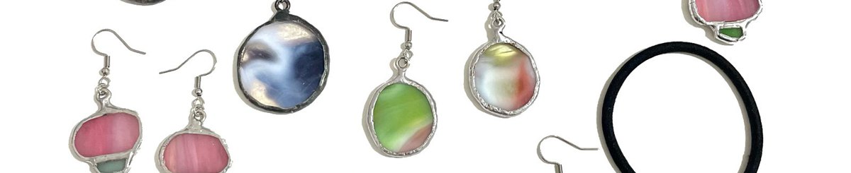  Designer Brands - nanobrothers-