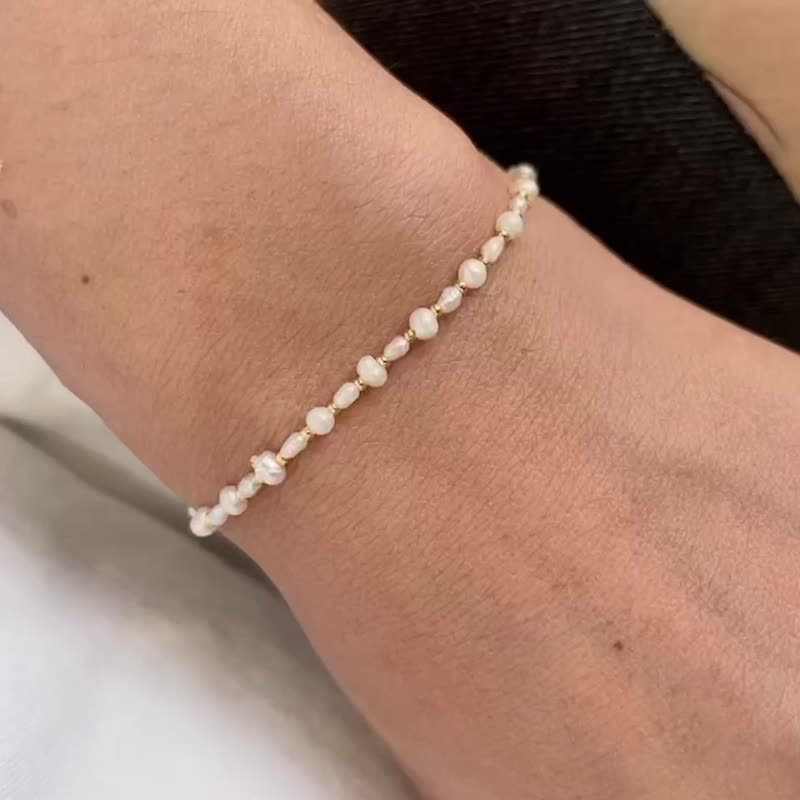 Pearl bracelet 0121-Cross - Bracelets - Gemstone White