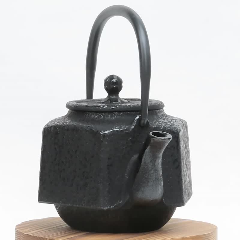 Nanbu tekki Japanese cast iron teapot Hexagon Rikyu0.5L - ถ้วย - โลหะ สีดำ