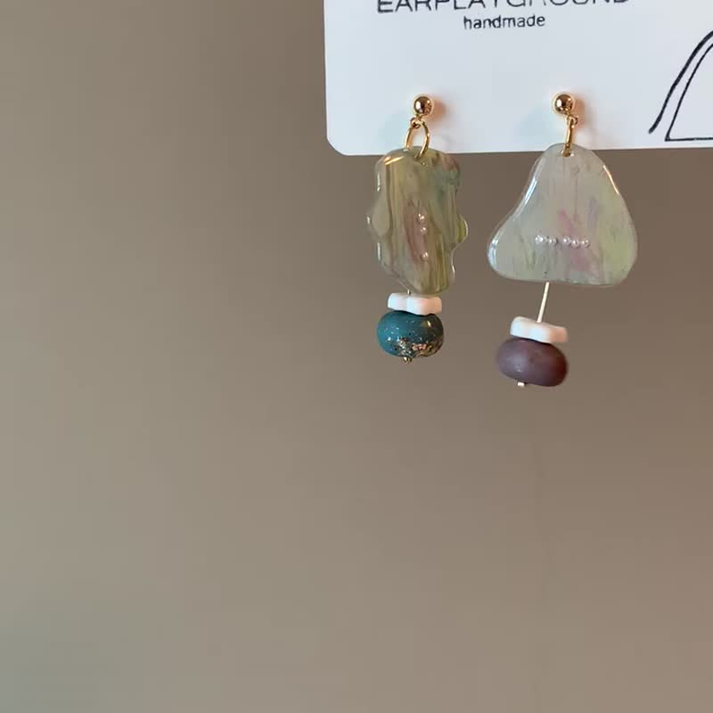 Handmade earrings - Earrings & Clip-ons - Resin Multicolor
