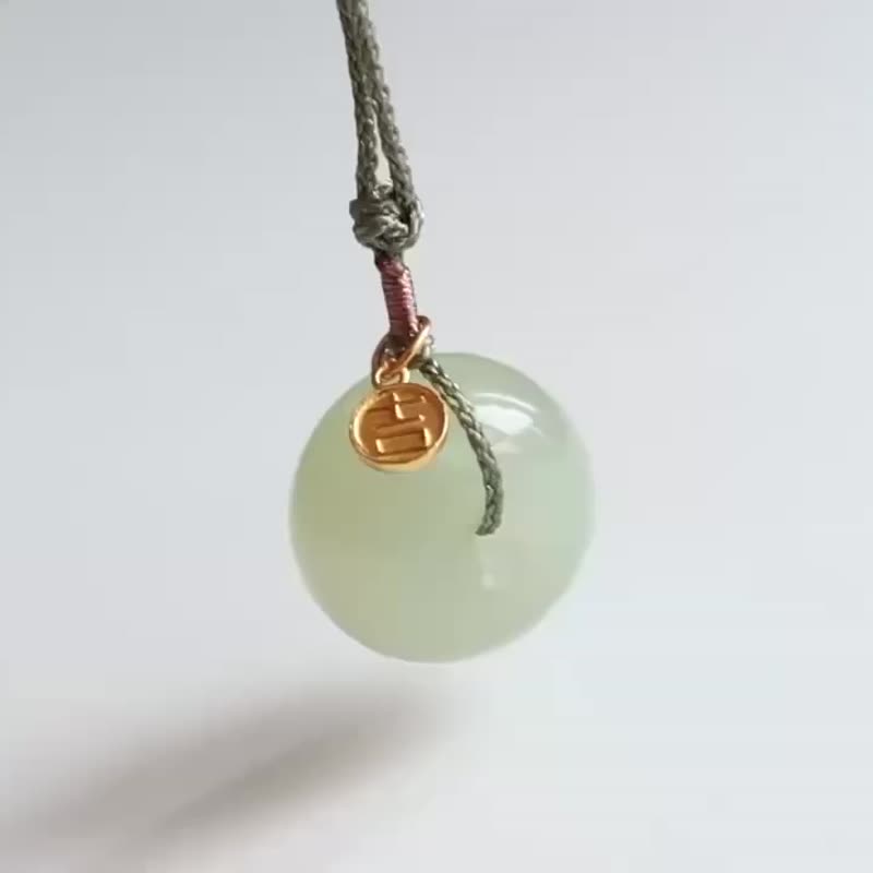 Natural Hetian jade peace buckle pendant clear water material smoke purple material chubby donut pendant peace and joy - Necklaces - Jade 