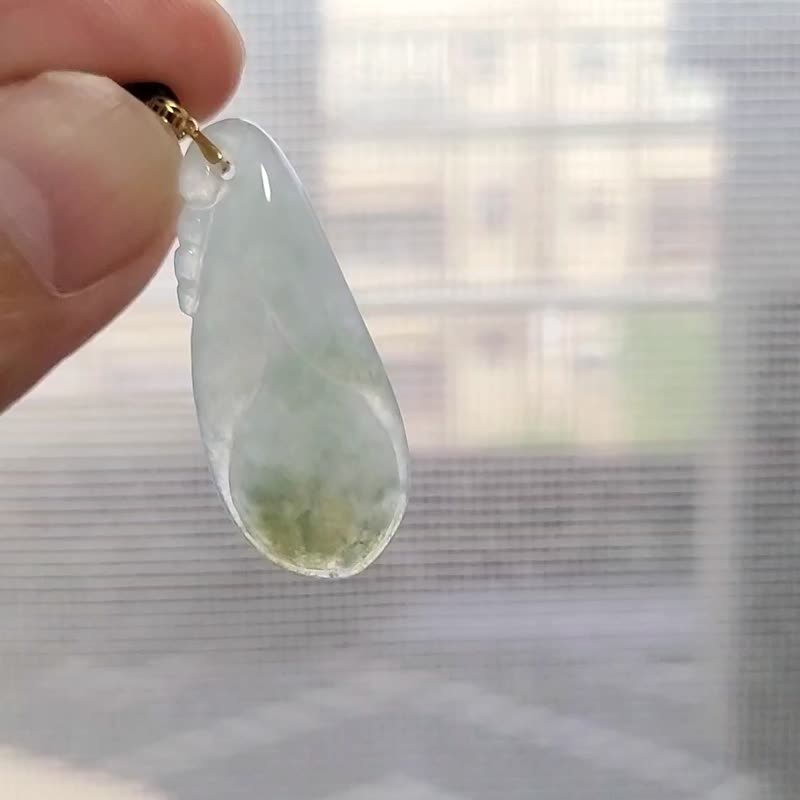 [Ching Tsui] Natural Jadeite, Iced Tea Green with Subtle Blue Gradient Magnolia 18K Gold Clasp Leather Cord Necklace - สร้อยคอ - หยก หลากหลายสี