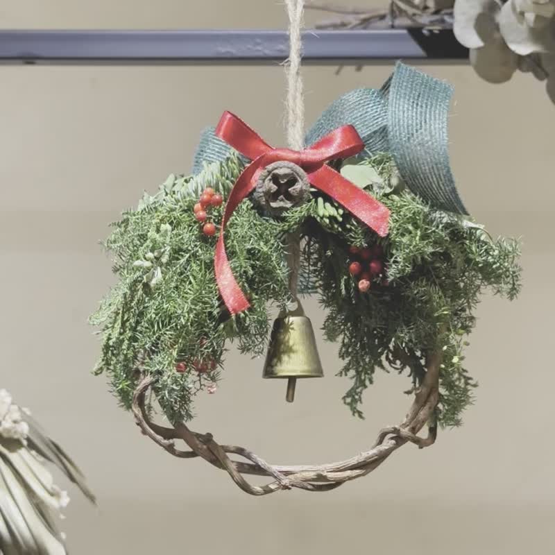 聖誕掛束 - 叮叮噹 Jingle Bell / 新鮮花材可乾燥 / 諾貝松 - 乾燥花/永生花 - 植物．花 綠色