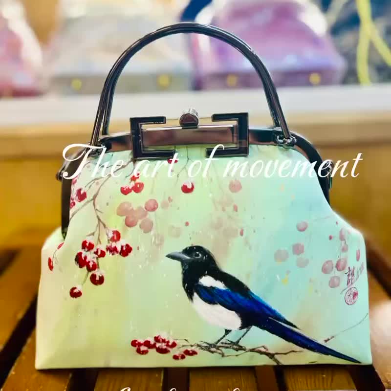 Hand-painted high-quality kiss lock bag by well-known Taiwanese painters - Messenger Bags & Sling Bags - Silk Multicolor